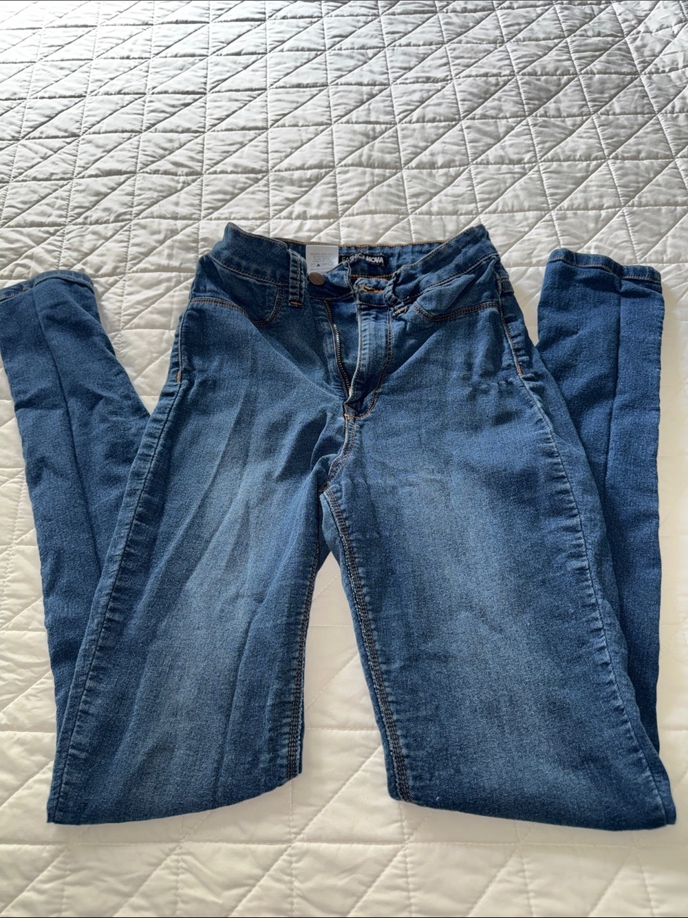 Fashion Nova denim skinny jeans